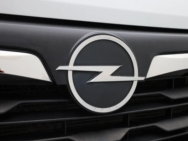 Opel Movano (2023) — foto 29 van 38