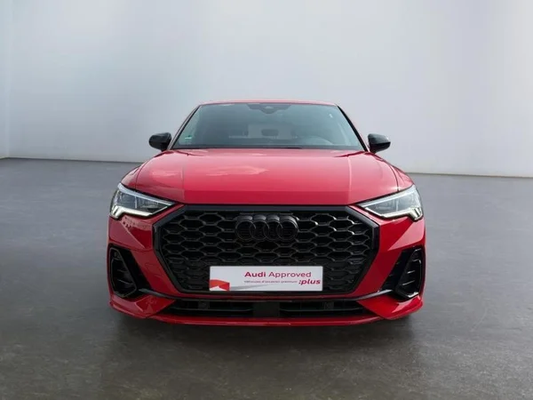 AUDI Q3 Sportback (2022) — foto 21 van 27