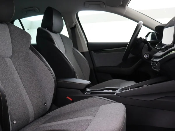 SKODA Octavia Combi (2024) — foto 19 van 19