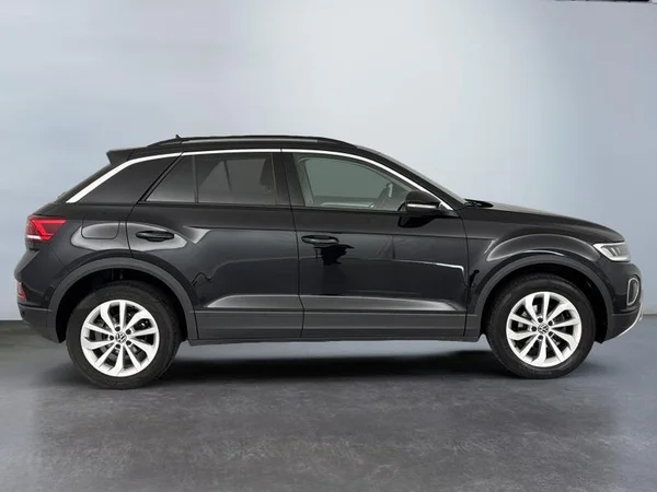 VOLKSWAGEN T-Roc (2024) — foto 18 van 23