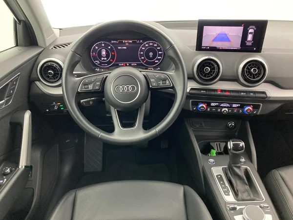 AUDI Q2 (2022) — foto 8 van 35