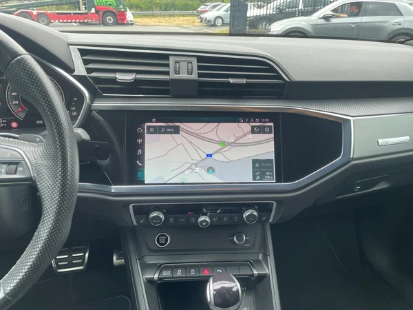 AUDI Q3 Sportback Dsl (2022) — foto 13 van 21