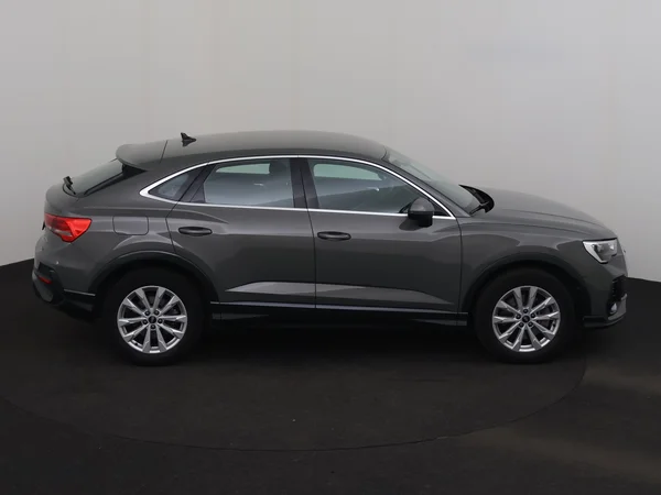 AUDI Q3 (2021) — foto 25 van 29
