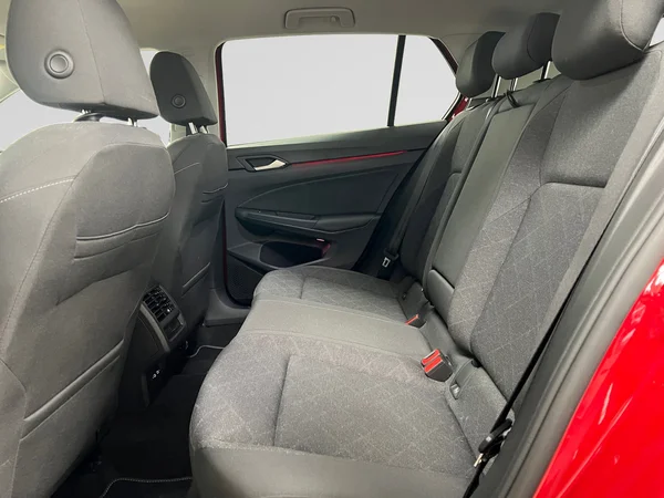 VOLKSWAGEN Golf VIII (2023) — foto 7 van 20