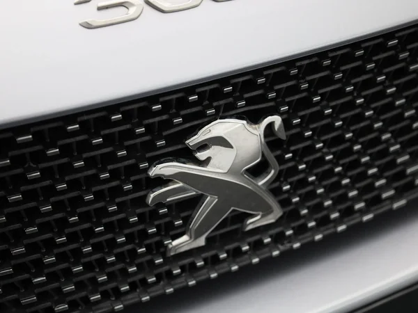 Peugeot 3008 (2023) — foto 33 van 49
