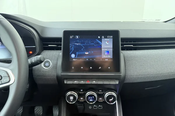 Renault Clio V Phase II (2026) — foto 3 van 17