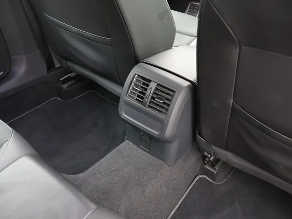 Volkswagen Arteon (2022) — foto 19 van 30