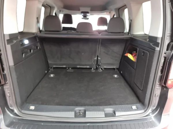 VOLKSWAGEN Caddy (2023) — foto 13 van 22