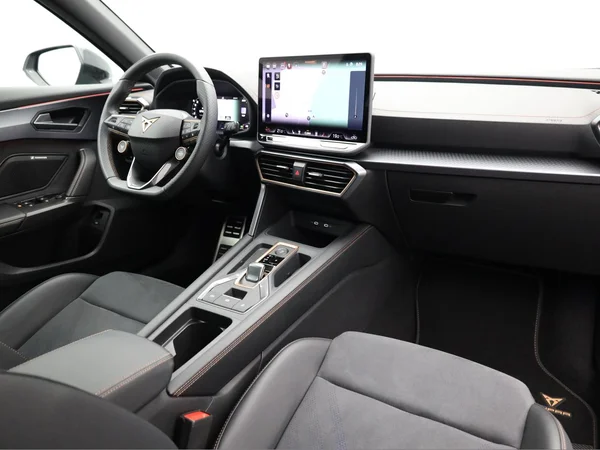CUPRA Formentor (2024) — foto 20 van 26