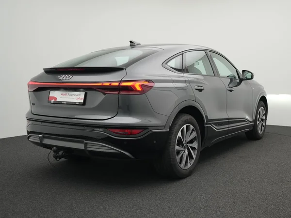 AUDI Q6 Sportback e-tron (2025) — foto 28 van 32