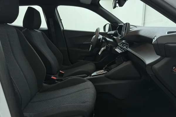 Peugeot 2008 (2025) — foto 14 van 16