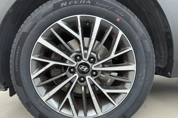Hyundai Tucson (2019) — foto 11 van 21