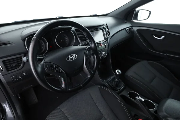 Hyundai i30 (2017) — foto 2 van 16
