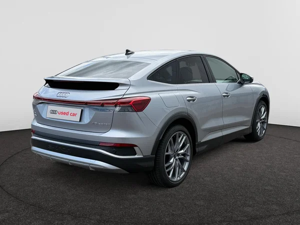 AUDI Q4 Sportback e-tron (2026) — foto 20 van 24