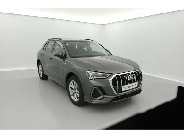 AUDI Q3 PHEV (2022) — foto 23 van 36