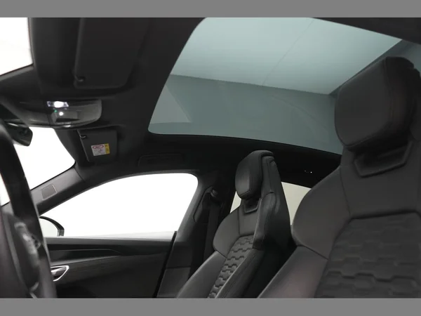 AUDI E-tron GT (2021) — foto 29 van 35