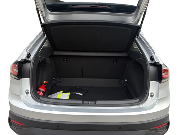 VOLKSWAGEN Taigo (2025) — foto 16 van 18