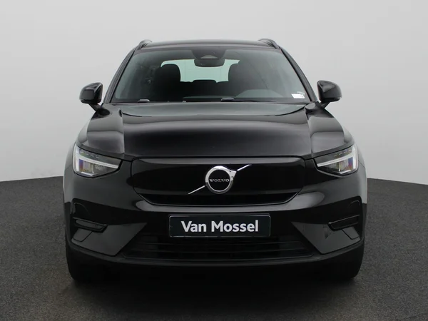Volvo XC40 (2023) — foto 23 van 45