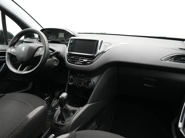 PEUGEOT 208 (2016) — foto 7 van 21