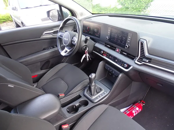 Kia Sportage (2023) — foto 6 van 26