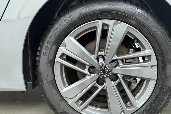 Peugeot 308 SW (2024) — foto 9 van 20