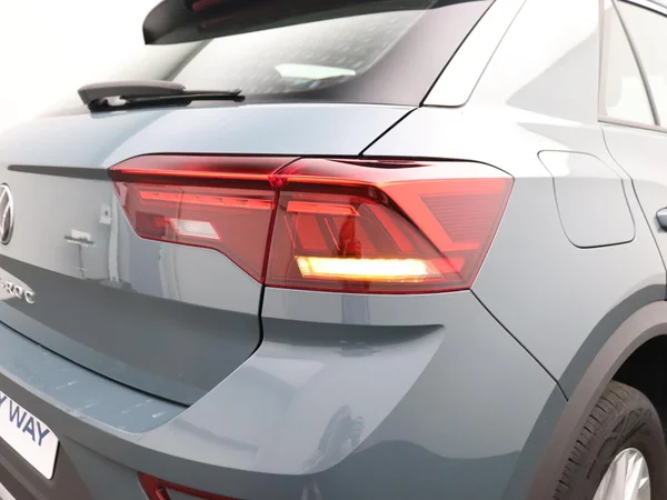 VOLKSWAGEN T-Roc (2022) — foto 16 van 19