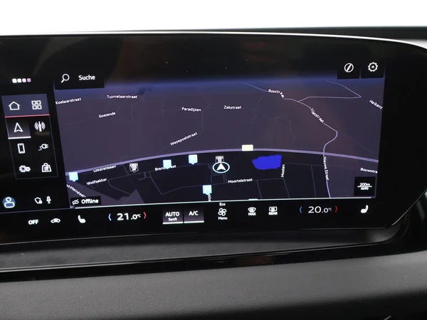 AUDI Q6 Sportback e-tron (2025) — foto 6 van 24
