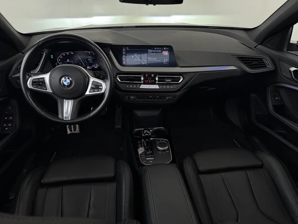 BMW 120 (2022) — foto 30 van 30