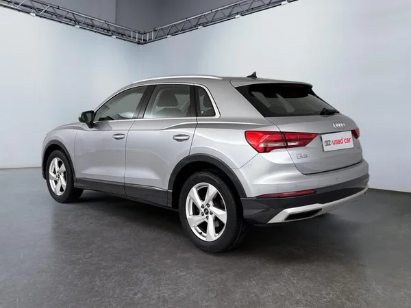 AUDI Q3 (2022) — foto 24 van 26