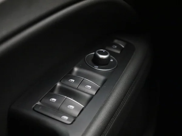 Alfa Romeo Stelvio (2022) — foto 27 van 44