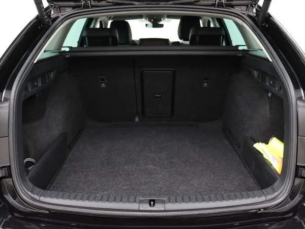 SKODA Octavia Combi (2024) — foto 6 van 19