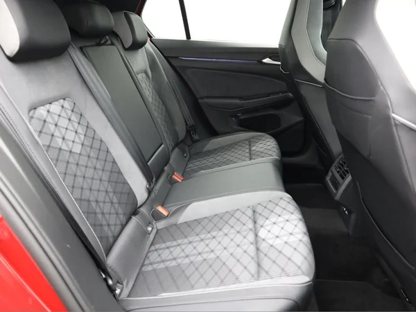VOLKSWAGEN Golf VIII (2024) — foto 23 van 23
