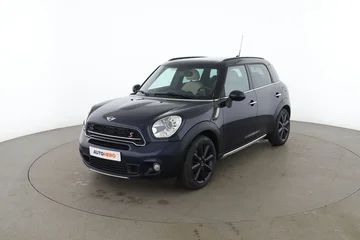 MINI Countryman e7384f55-e623-490f-8813-bd1a3d112c5a