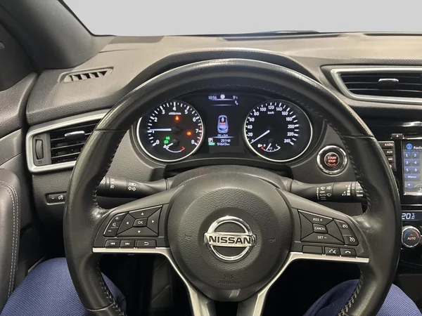Nissan QASHQAI (2018) — foto 2 van 16