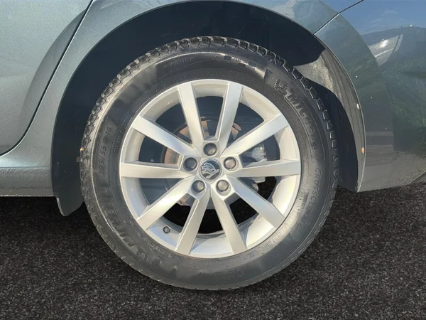 SKODA Scala (2020) — foto 13 van 20