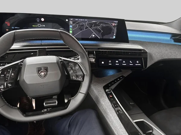 Peugeot e-5008 (2026) — foto 15 van 15
