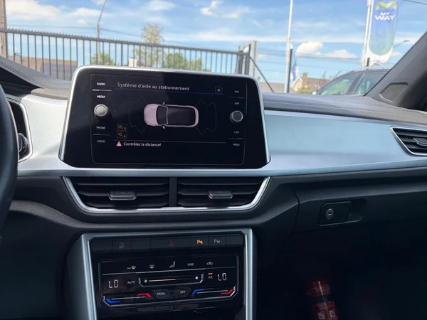 VOLKSWAGEN T-Roc Cabriolet (2022) — foto 9 van 9