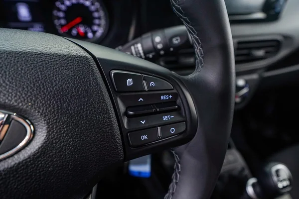 Hyundai i10 (2023) — foto 11 van 51