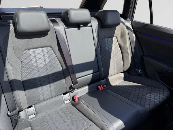 VOLKSWAGEN Golf VIII SW (2026) — foto 11 van 24