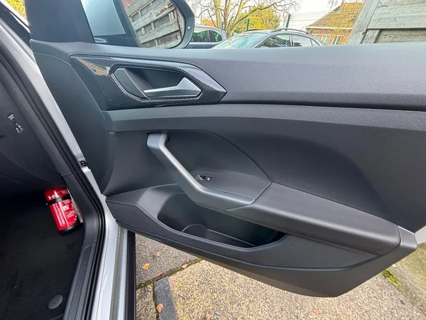 VOLKSWAGEN T-Cross (2024) — foto 18 van 18