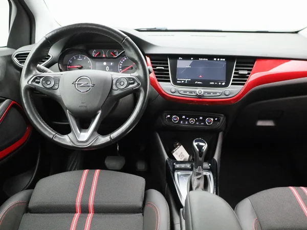 Opel Crossland (2022) — foto 33 van 35