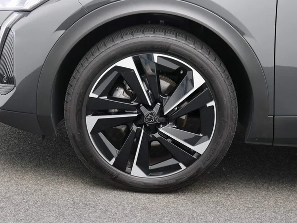 Peugeot 408 (2025) — foto 13 van 15