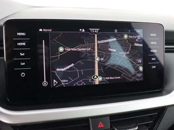 SKODA Kamiq (2022) — foto 10 van 30