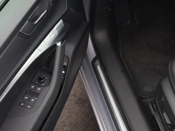 Audi A6 (2022) — foto 7 van 20