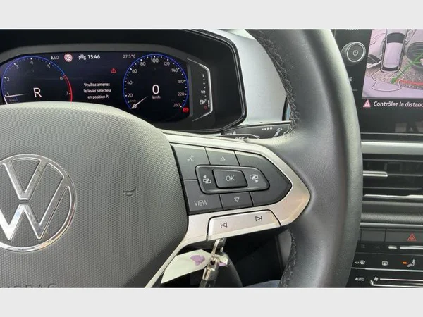 Volkswagen T-Roc (2022) — foto 10 van 21