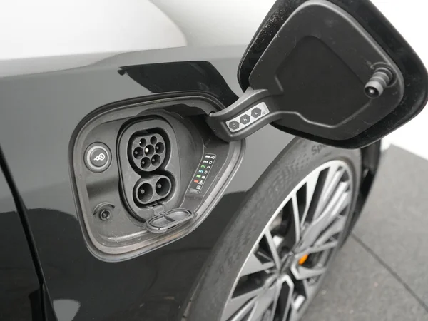 AUDI S e-tron GT (2024) — foto 5 van 35