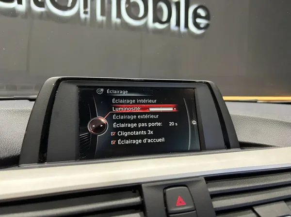 Bmw 316 (2017) — foto 3 van 24