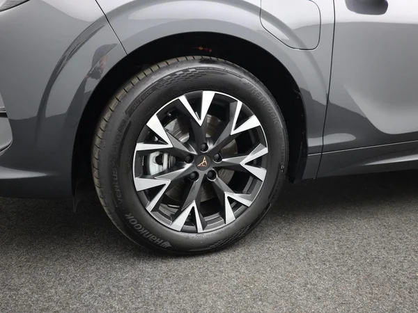 CUPRA Terramar e-Hybrid (PHEV) (2025) — foto 4 van 23