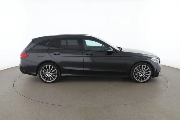 Mercedes-Benz C-Klasse (2020) — foto 13 van 16
