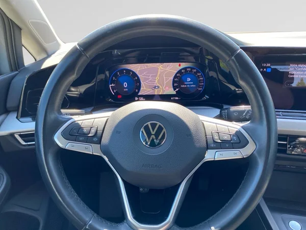 VOLKSWAGEN Golf VIII (2023) — foto 7 van 9